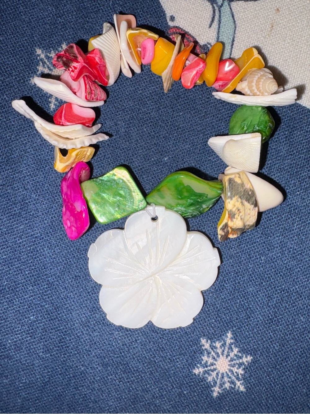 Colorful Shell & Mother-of-Pearl Flower Stretch Bracelet - Multicolor